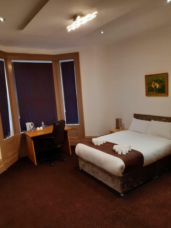 The Fallowfield Lodge Manchester Exteriör bild